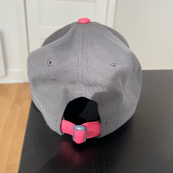 NY cap - Picture 3 of 3